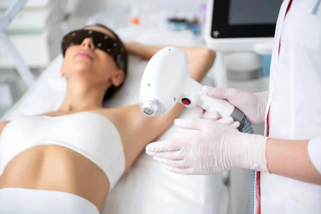Depilacja laserowa na czym polega i jak uniknąć nieprzyjemności Depilacja laserowa na czym polega i jak uniknąć nieprzyjemności