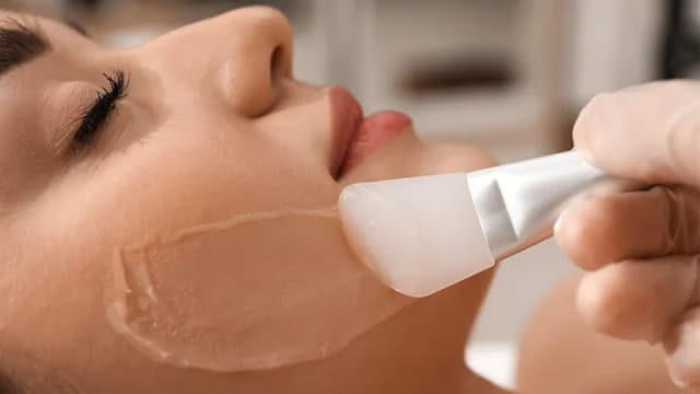 Peeling fenolowy ile się goi – poznaj czas regeneracji i objawy Peeling fenolowy ile się goi – poznaj czas regeneracji i objawy