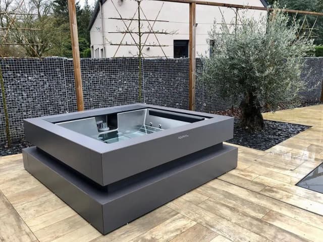 Wanny spa ogrodowe: luksusowe modele, które zmienią Twój ogród Wanny spa ogrodowe: luksusowe modele, które zmienią Twój ogród